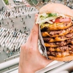 ハンバーガー店オープニングスタッフの画像