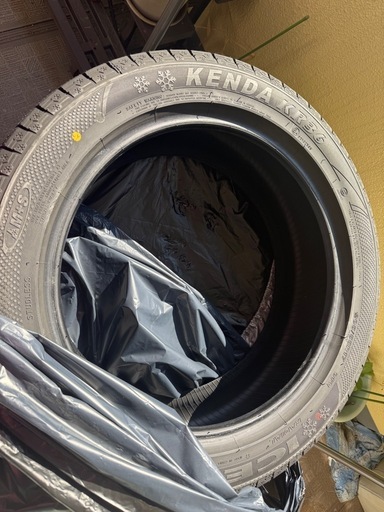 17インチ・スタッドレスタイヤ（タイヤのみ）