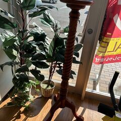 【リユ-スのサカイ広島石内店】ジモティ割！フラワｰスタンド/クリ...