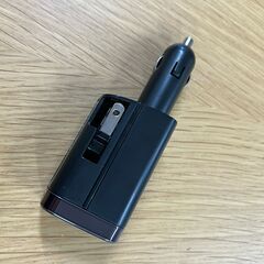 シガーソケットマルチチャージャーの画像