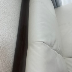 白いソファーの画像