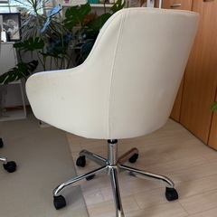 キャスター付きデスクチェア お値下けしましたの画像