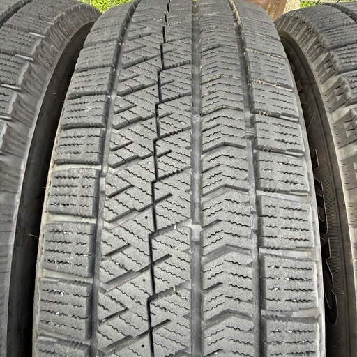 185/65R15 ブリヂストンBLIZZAK VRX2 スタッドレスタイヤ 4本 シエンタ ノート bBフリード ティーダ