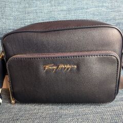 TOMMYショルダーバック紺色美品の画像