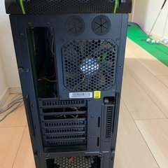 nvidia パソコンケースの画像