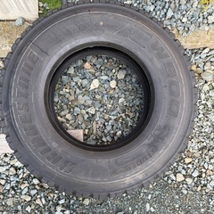 225/80R17.5 123/122L ブリヂストンスタッドレス6本 2022年製造4tトラックレンジャーフォワードファイター他 BRIDGESTONE W900の画像