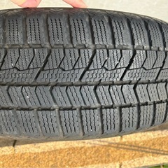 スタッドレスタイヤ　4本セットの画像
