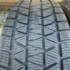 265/60R18 ブリヂストン スタッドレスタイヤ4本 ハイラックス ランドクルーザープラド パジェロ他SUV BLIZZAK DM-V3 溝有 BRIDGESTONEの画像