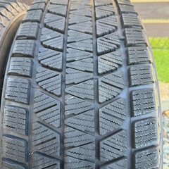 265/60R18 ブリヂストン スタッドレスタイヤ4本 ハイラックス ランドクルーザープラド パジェロ他SUV BLIZZAK DM-V3 溝有 BRIDGESTONEの画像