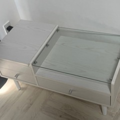 ドレッサー兼テーブルの画像