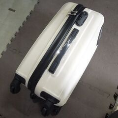 新品 HUNDRED 軽量ソフトキャリーケース 20インチ Sサイズ 39L MCR-001 ベージュ キャリーバッグ 旅行バッグ 旅行カバン 札幌市 東区 新道東店の画像