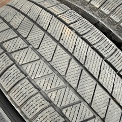 225/60R17ブリヂストンBLIZZAK VRX3　スタッドレスタイヤ4本 アルファード ヴェルファイア エスティマほか他  の画像