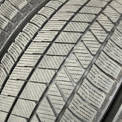 225/60R17ブリヂストンBLIZZAK VRX3　スタッドレスタイヤ4本 アルファード ヴェルファイア エスティマほか他  の画像