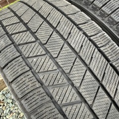 225/60R17ブリヂストンBLIZZAK VRX3　スタッドレスタイヤ4本 アルファード ヴェルファイア エスティマほか他  の画像