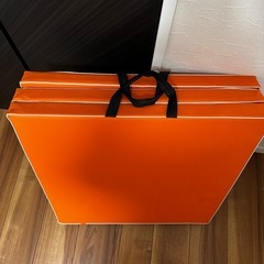 体操マットの画像