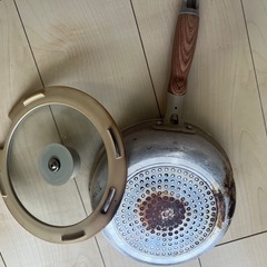 22センチ深底フライパン蓋つき
の画像