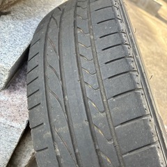 タイヤホイールの画像