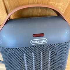 DeLonghi デロンギ ファンヒーター　セラミックヒーター　コンパクト　小型の画像