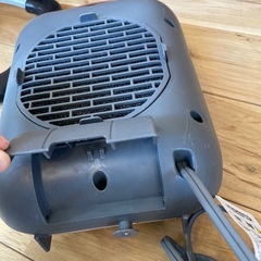 DeLonghi デロンギ ファンヒーター　セラミックヒーター　コンパクト　小型の画像