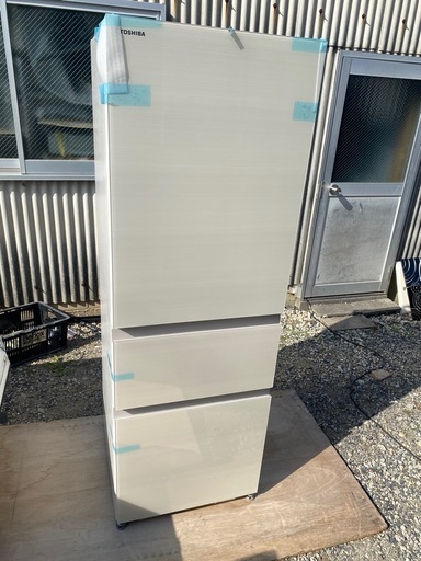 超お薦め品‼️新品未使用品‼️ほんの少しサイド打コン 東芝ガラストップ3ドア冷凍冷蔵庫 2025年