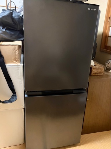 シャープ　SHARP 冷蔵庫(どっちもドア・152L)マットダークグレー