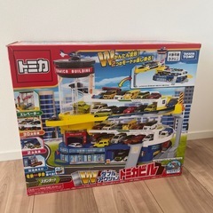 トミカWアクショントミカビルの画像