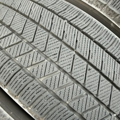 215/60R17ブリヂストンBLIZZAK VRX3スタッドレスタイヤ4本アルファード ヴェルファイア エスティマ エルグランドC-HR CR-V エリシオン他の画像