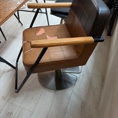 回転イスの画像