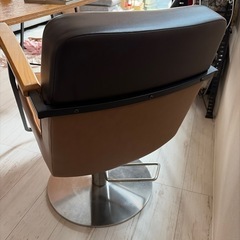 回転イスの画像