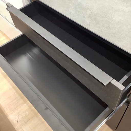 tac INTERIORのキッチンカウンターのご紹介です！！