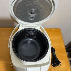 【一人暮らし・３合】タイガー 炊飯器 マイコン炊飯ジャー コンパクト 少人数家庭 3合炊きタイプの画像