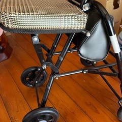 シルバーカー（歩行器）の画像