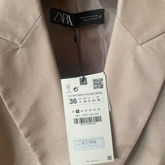 ZARA スーツの画像