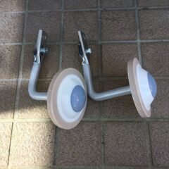 OJM0029Y  子ども用 自転車 補助輪＆パーツ 18インチ 中古品【取りに来られる方限定】の画像