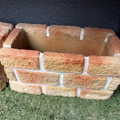 レンガ調の植木鉢カバーの画像