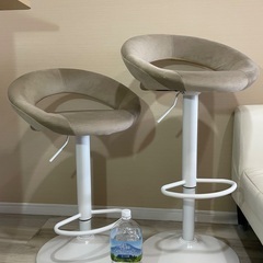 カウンターチェアの画像