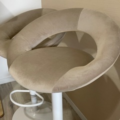 カウンターチェアの画像