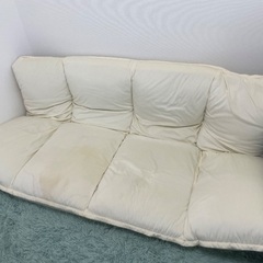 すぐ取りに来てくださる方1000円でお譲りします。ソファにもベッドにもなるので急な来客にもおすすめ♪の画像