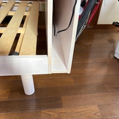 ベッドフレームの画像