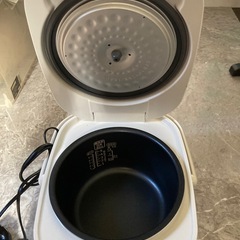 2020年製アイリス炊飯器5.5合炊きの画像