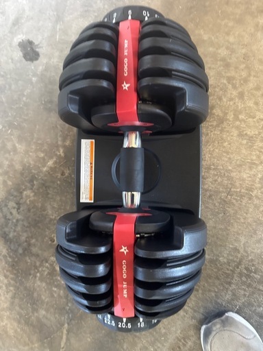 美品IKERU トレーニングベンチ＋可変式ダンベルセット（24kg×2）