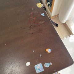 ダイニングテーブルの画像