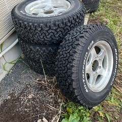 ハイエース　　スパイク　　２２５/７０R16　　　ジムニーの画像