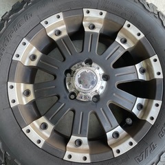 ウルトラモータースポーツ　ホイール　ランクル200の画像