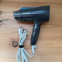 ドライヤー　Panasonic の画像
