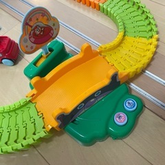 【廃盤品】アンパンマン　はしれ！つなげてくねくねロードの画像
