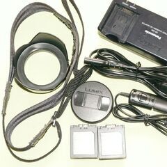 美品・Panasonic LUMIX DMC-FZ30の画像
