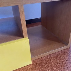 引き出し付きテレビ台　収納棚　車輪付き　ナチュラルウッドカラー　オレンジ　イエローの画像