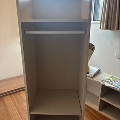 ハンガーラックの画像