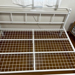 🛏【美品】ニトリ ダブルベッドフレーム ホワイト 通気メッシュタイプ ¥20,000（昭島市引き取り）の画像